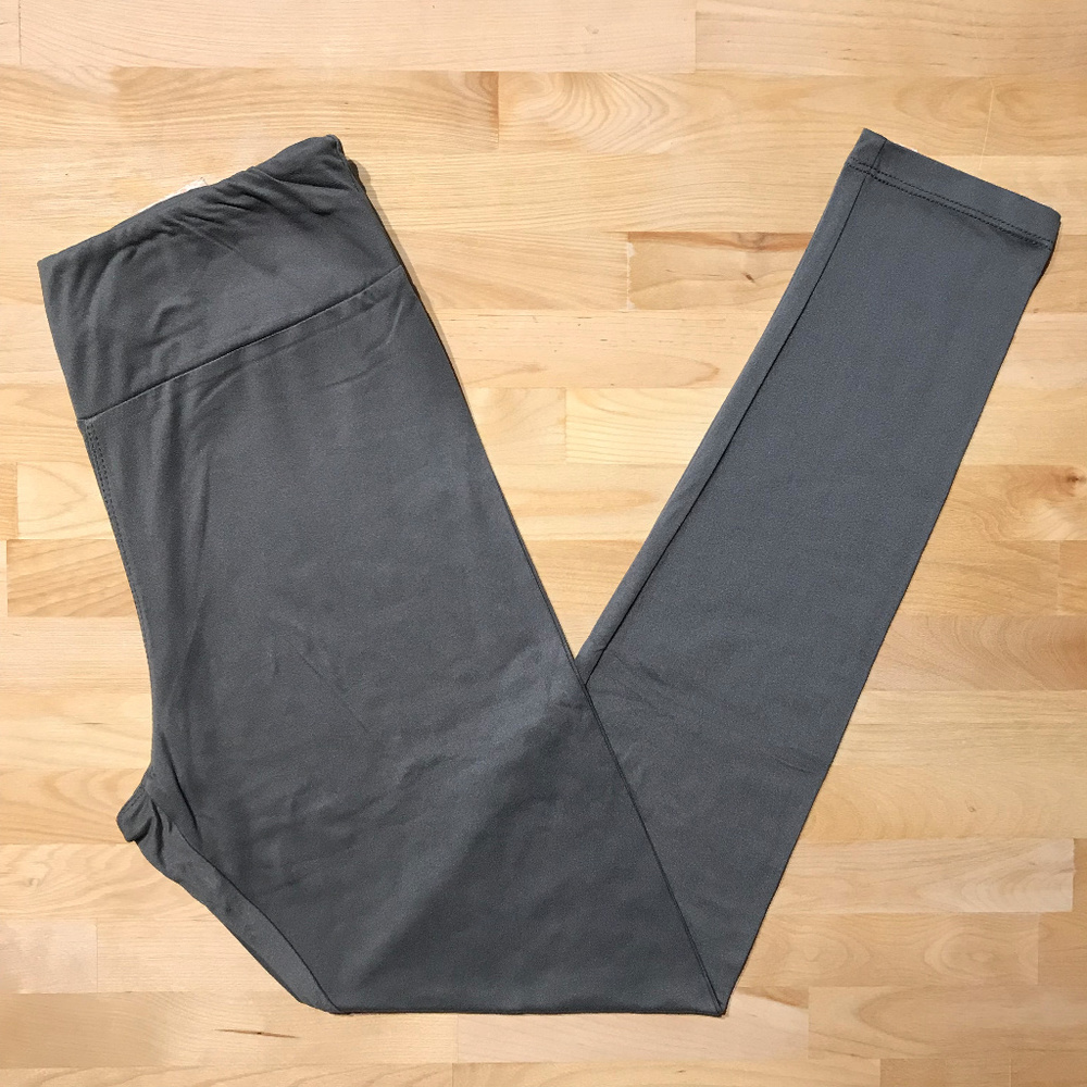 🛍 SALE 💰 Medium gray yoga waistband leggings